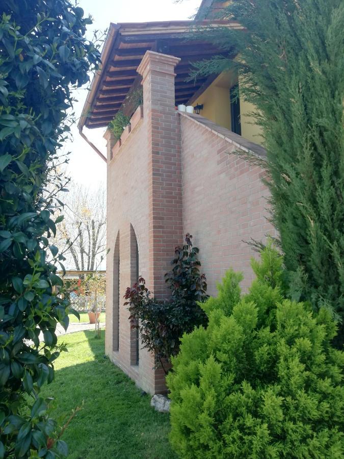 Alice'S Room By Casolare Isabella Ponsacco Exterior photo
